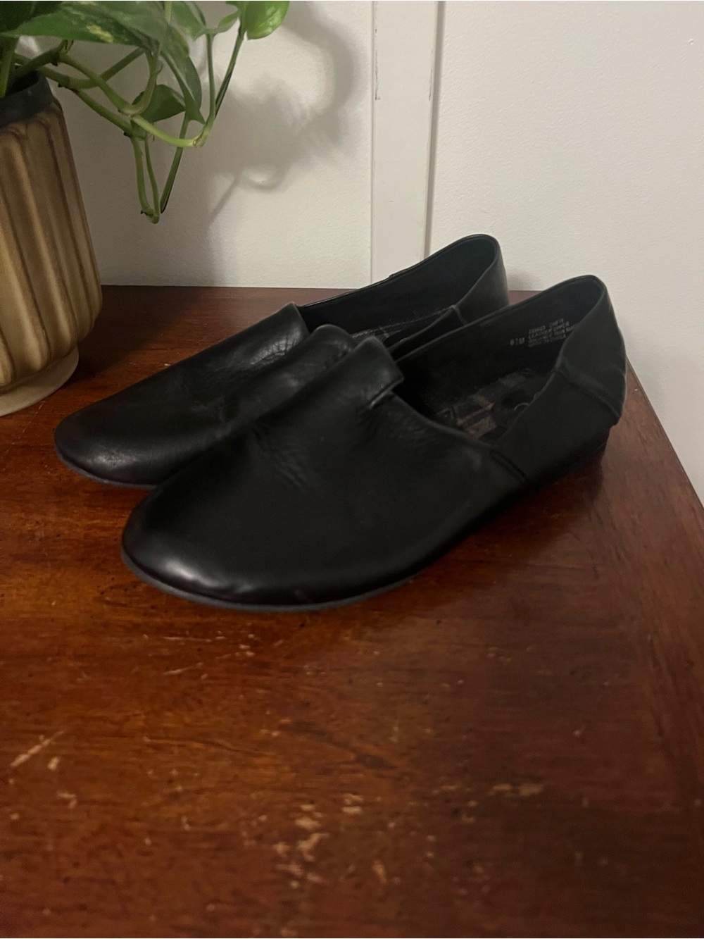 b.o.c. Suree Leather Casual Loafer size 8.5